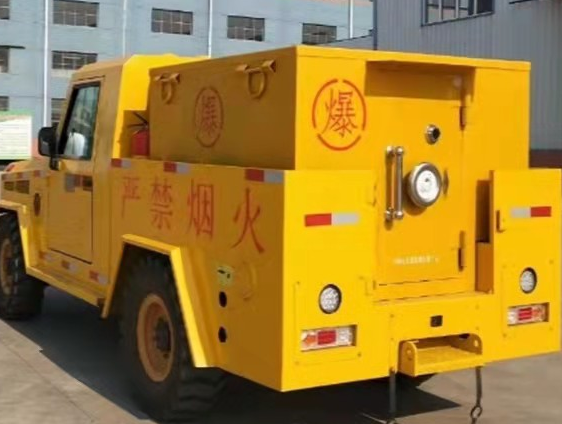 阳原凯龙爆破器材运输车：保障爆破任务的安全运行